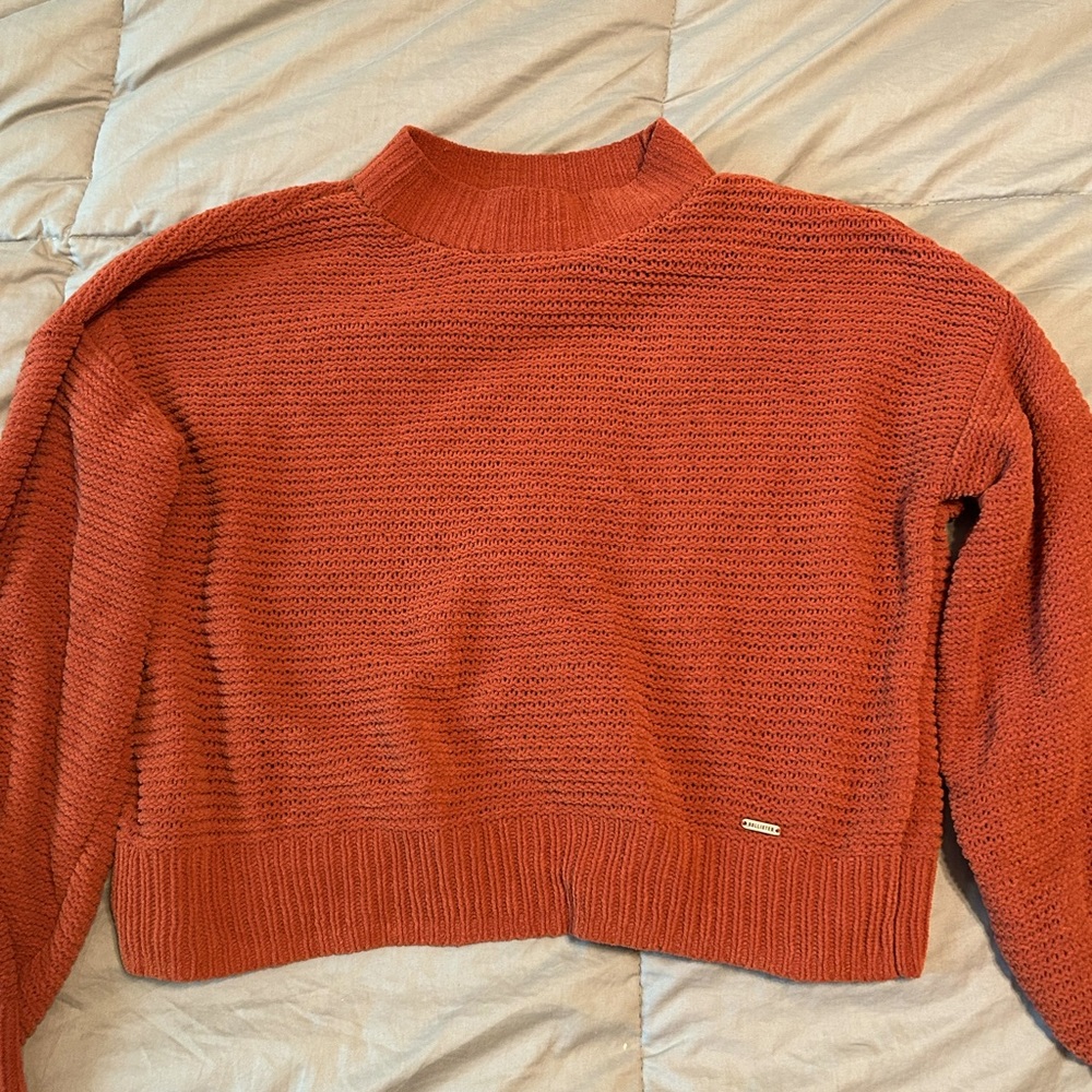 Women’s hollister sweater